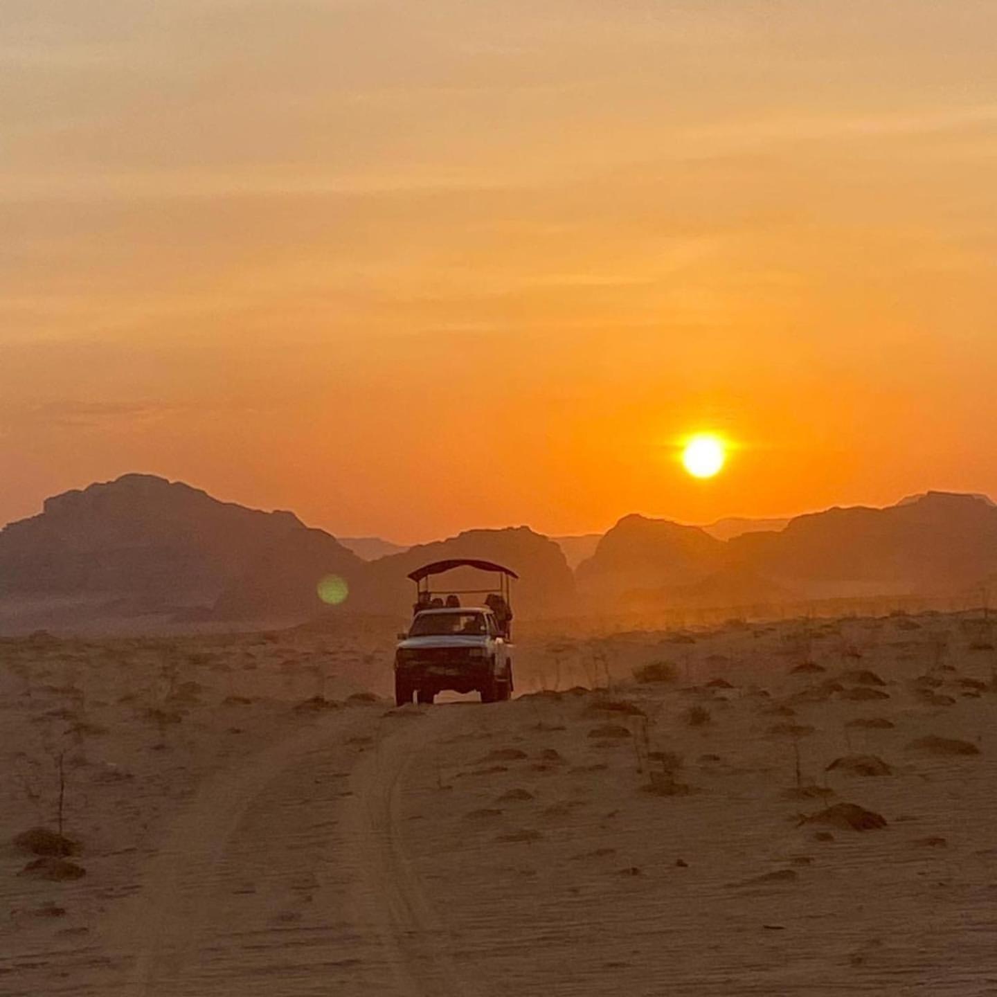 Hidden Wadi Rum Camp Ngoại thất bức ảnh